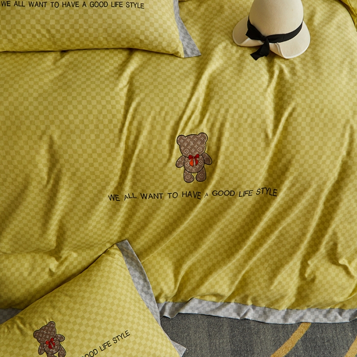 91家纺网 家纺一手货源 找家纺 凡客 2021秋冬新款埃类棉刺绣磨毛四件套-熊 轻奢熊-蜂蜜黄