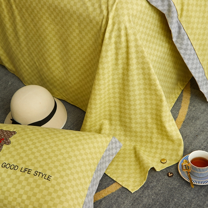 91家纺网 家纺一手货源 找家纺 凡客 2021秋冬新款埃类棉刺绣磨毛四件套-熊 轻奢熊-蜂蜜黄