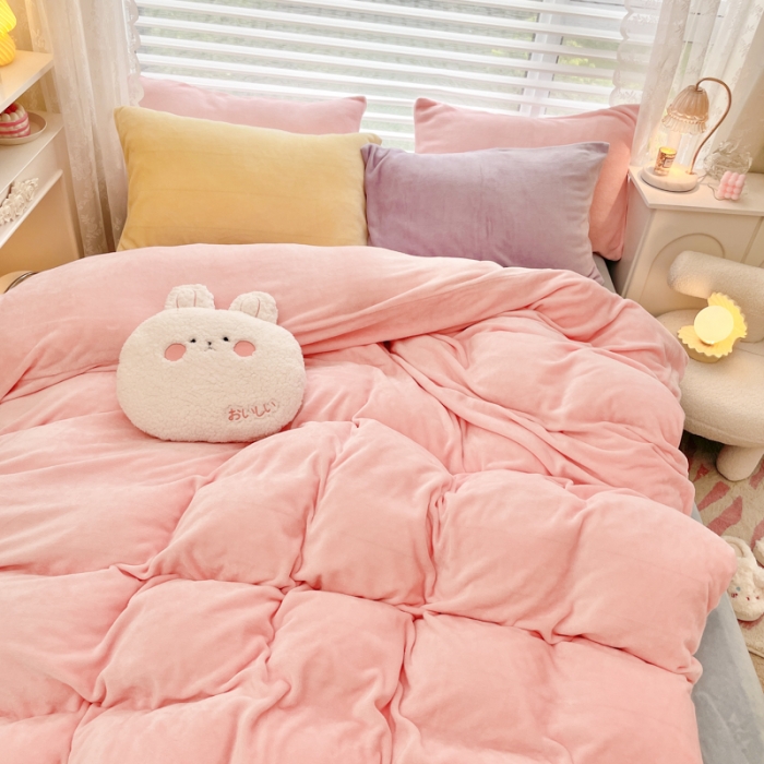 91家纺网 家纺一手货源 找家纺 （总）慕尚 2022新款纯色搭色奶油席牛奶绒四件套