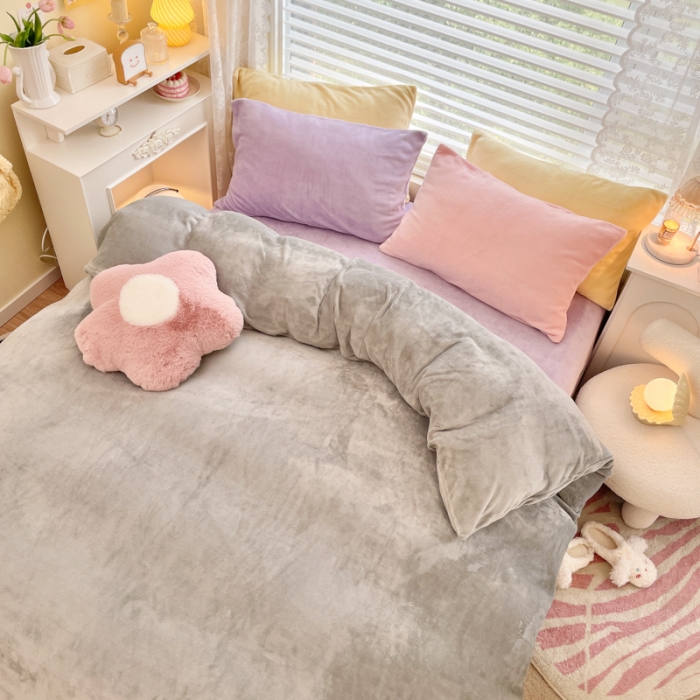 91家纺网 家纺一手货源 找家纺 慕尚 2022新款纯色搭色奶油席牛奶绒四件套 少女-灰