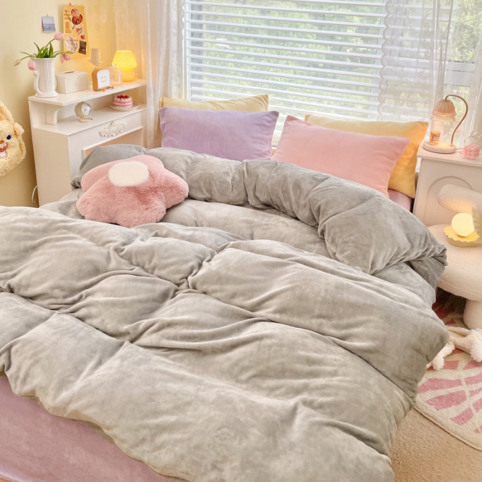 91家纺网 家纺一手货源 找家纺 慕尚 2022新款纯色搭色奶油席牛奶绒四件套 少女-灰