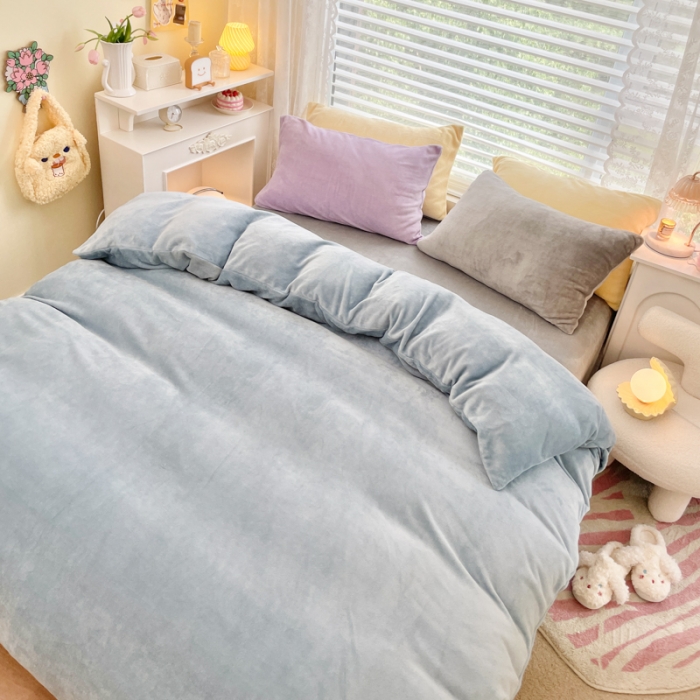 91家纺网 家纺一手货源 找家纺 慕尚 2022新款纯色搭色奶油席牛奶绒四件套 少女-蓝