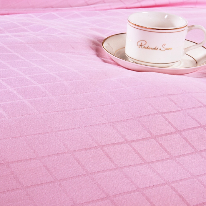 91家纺网 家纺一手货源 找家纺 香夫 2021新款40S贡缎一线格纯蚕丝被 一线格-粉色