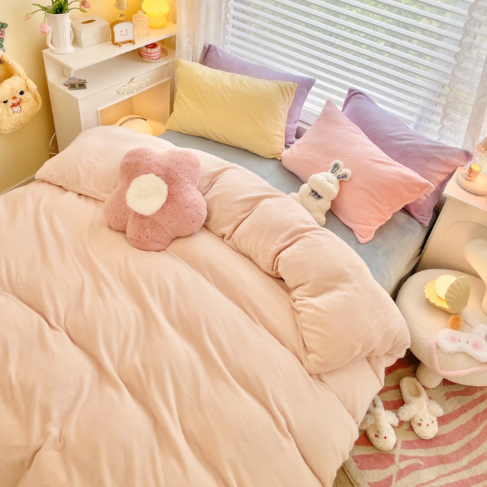 91家纺网 家纺一手货源 找家纺 慕尚 2022新款纯色搭色奶油席牛奶绒四件套 少女-奶茶