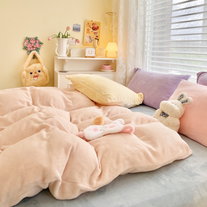 91家纺网 家纺一手货源 找家纺 慕尚 2022新款纯色搭色奶油席牛奶绒四件套 少女-奶茶