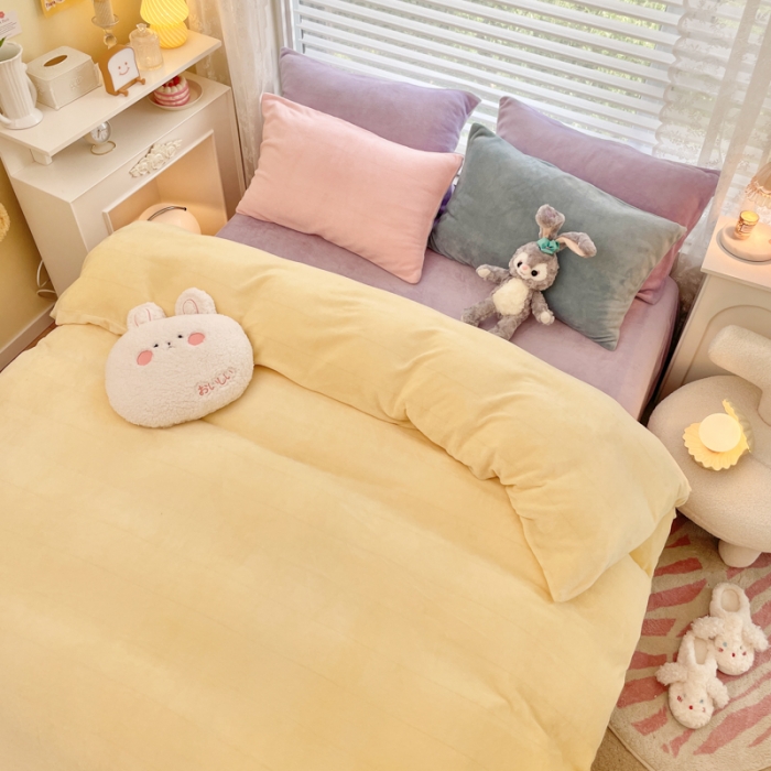 91家纺网 家纺一手货源 找家纺 慕尚 2022新款纯色搭色奶油席牛奶绒四件套 少女-暖黄