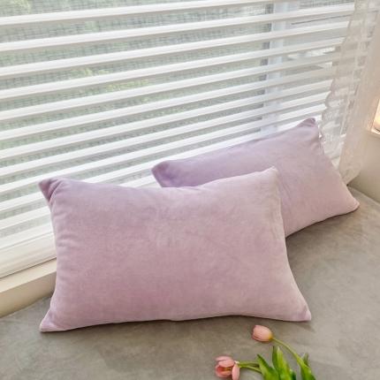 91家纺网 家纺一手货源 找家纺 慕尚2022新款纯色搭色奶油席牛奶绒枕套48*74cm 浅紫