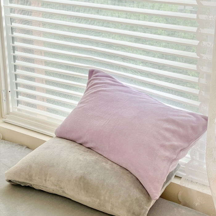 91家纺网 家纺一手货源 找家纺 慕尚2022新款纯色搭色奶油席牛奶绒枕套48*74cm紫+灰