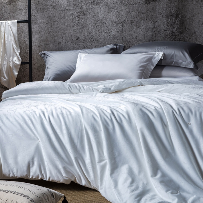 91家纺网 家纺一手货源 找家纺 香夫 2021新款60S全棉提花爱马仕纯蚕丝被 白色