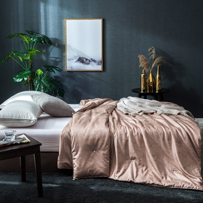 91家纺网 家纺一手货源 找家纺 香夫 2021新款60S全棉提花爱马仕纯蚕丝被 卡其色