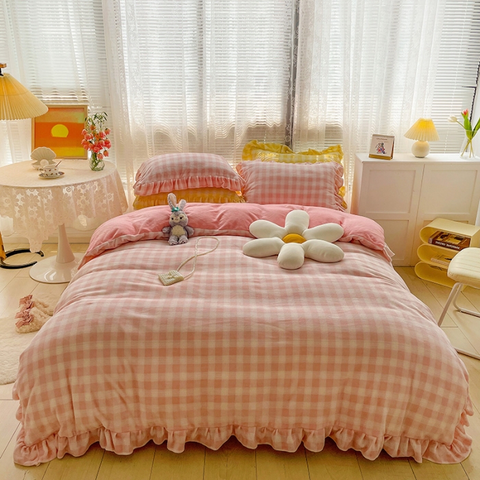 91家纺网 家纺一手货源 找家纺 （总）慕尚 2022新款花边奶油格子牛奶绒四件套