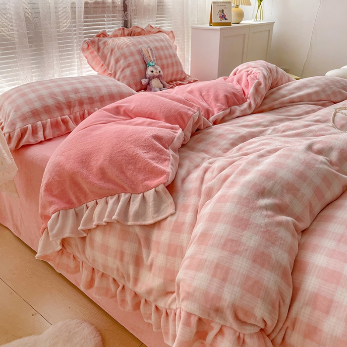 91家纺网 家纺一手货源 找家纺 （总）慕尚 2022新款花边奶油格子牛奶绒四件套