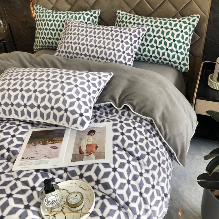 91家纺网 家纺一手货源 找家纺 慕尚 2022新款雕花绒立体牛奶绒轻奢系列四件套 洛奇灰