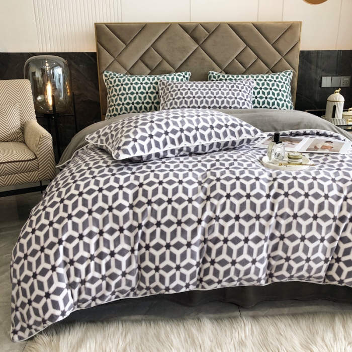 91家纺网 家纺一手货源 找家纺 慕尚 2022新款雕花绒立体牛奶绒轻奢系列四件套 洛奇灰