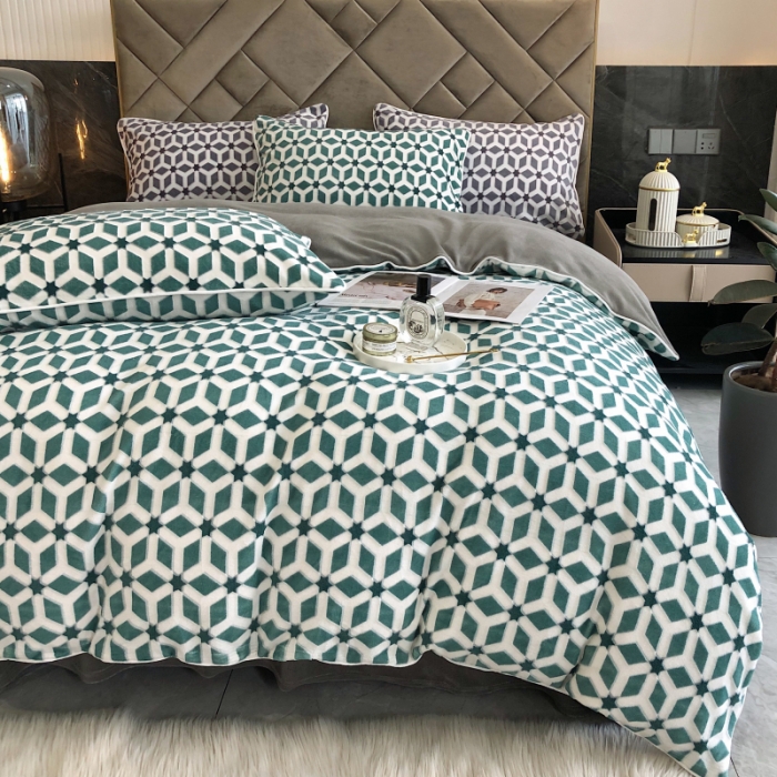 91家纺网 家纺一手货源 找家纺 慕尚 2022新款雕花绒立体牛奶绒轻奢系列四件套 洛奇绿