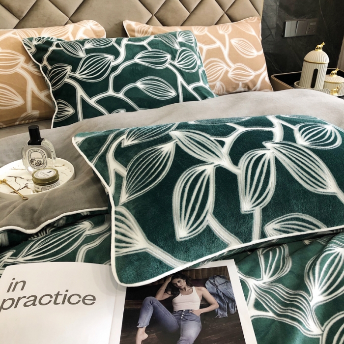 91家纺网 家纺一手货源 找家纺 慕尚 2022新款雕花绒立体牛奶绒轻奢系列四件套 树叶绿