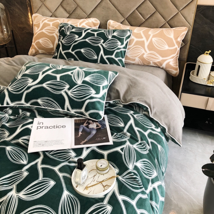 91家纺网 家纺一手货源 找家纺 慕尚 2022新款雕花绒立体牛奶绒轻奢系列四件套 树叶绿