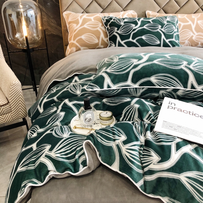 91家纺网 家纺一手货源 找家纺 慕尚 2022新款雕花绒立体牛奶绒轻奢系列四件套 树叶绿