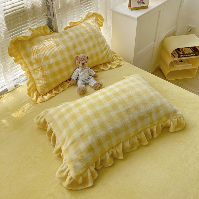 91家纺网 家纺一手货源 找家纺 慕尚2022新款花边奶油格子牛奶绒四件套 花边 奶油格子-黄