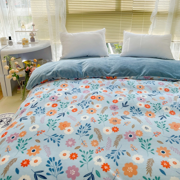 91家纺网 家纺一手货源 找家纺 慕尚 2022新款田园花卉类牛奶绒单被套 花间集