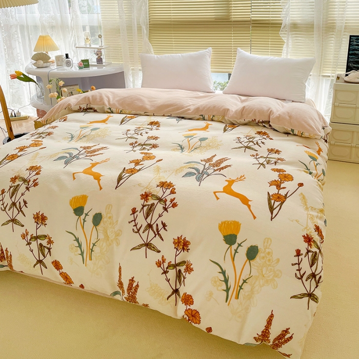 91家纺网 家纺一手货源 找家纺 慕尚 2022新款田园花卉类牛奶绒单被套 美好时光