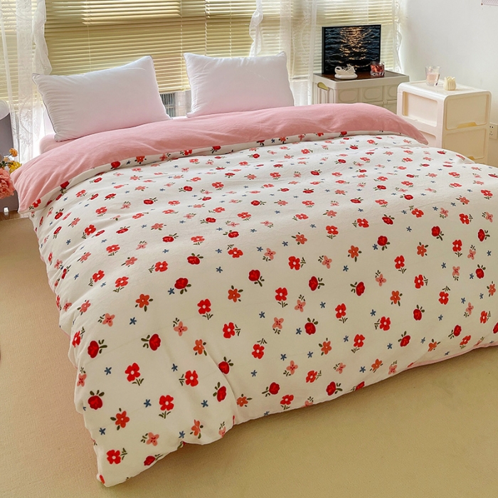 91家纺网 家纺一手货源 找家纺 慕尚 2022新款田园花卉类牛奶绒单被套 浅碎时光