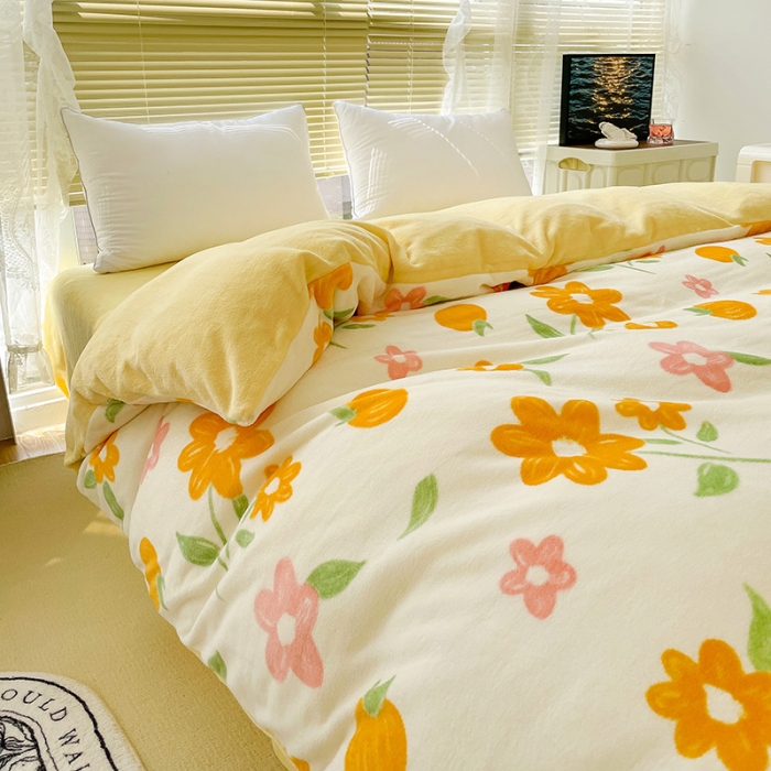 91家纺网 家纺一手货源 找家纺 慕尚 2022新款田园花卉类牛奶绒单被套 夏果