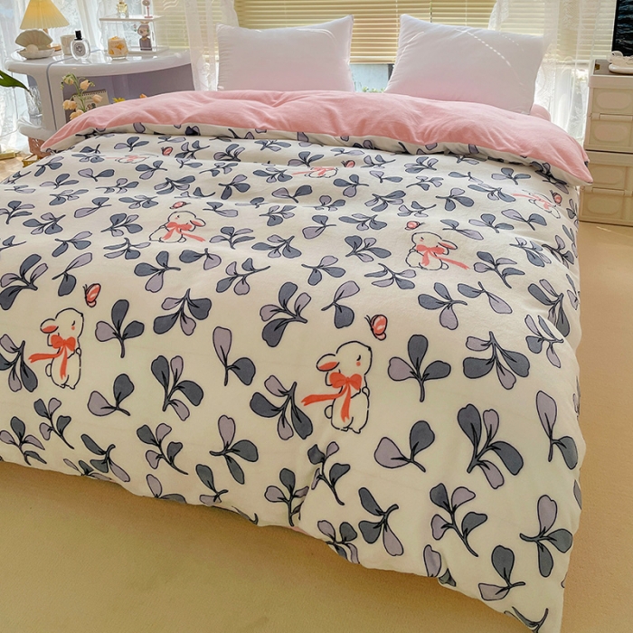 91家纺网 家纺一手货源 找家纺 慕尚 2022新款田园花卉类牛奶绒单被套 小花兔