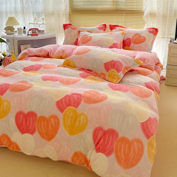 91家纺网 家纺一手货源 找家纺 慕尚2022新款田园花卉类牛奶绒四件套 小桃桃