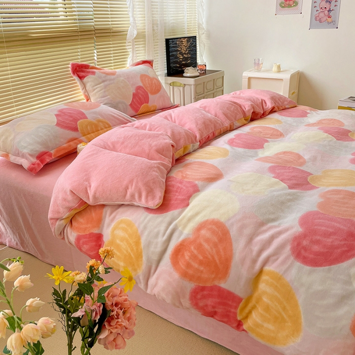 91家纺网 家纺一手货源 找家纺 慕尚2022新款田园花卉类牛奶绒四件套 小桃桃