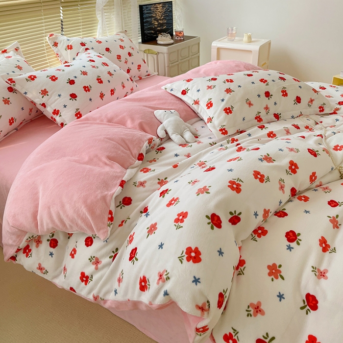 91家纺网 家纺一手货源 找家纺 慕尚2022新款田园花卉类牛奶绒四件套 浅碎时光