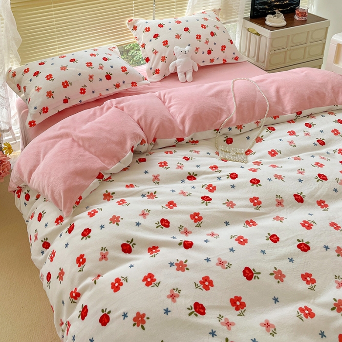 91家纺网 家纺一手货源 找家纺 慕尚2022新款田园花卉类牛奶绒四件套 浅碎时光