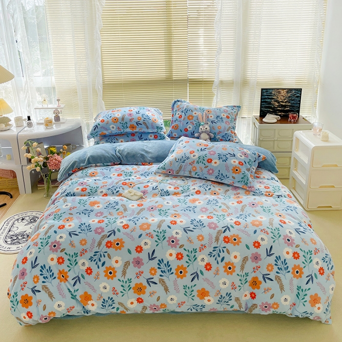 91家纺网 家纺一手货源 找家纺 慕尚2022新款田园花卉类牛奶绒四件套 花间集