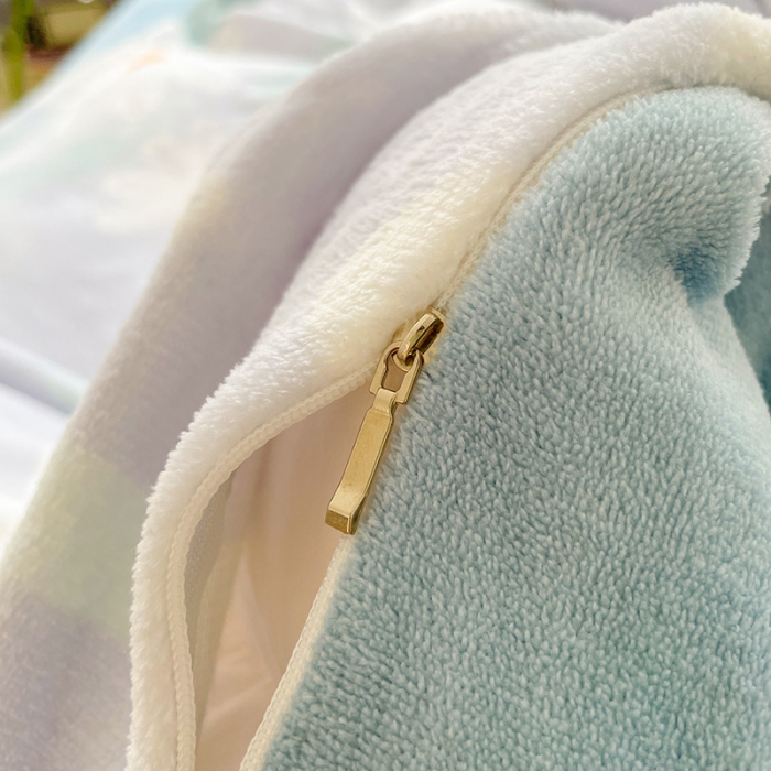 91家纺网 家纺一手货源 找家纺 慕尚2022新款田园花卉类牛奶绒四件套 畅游花海