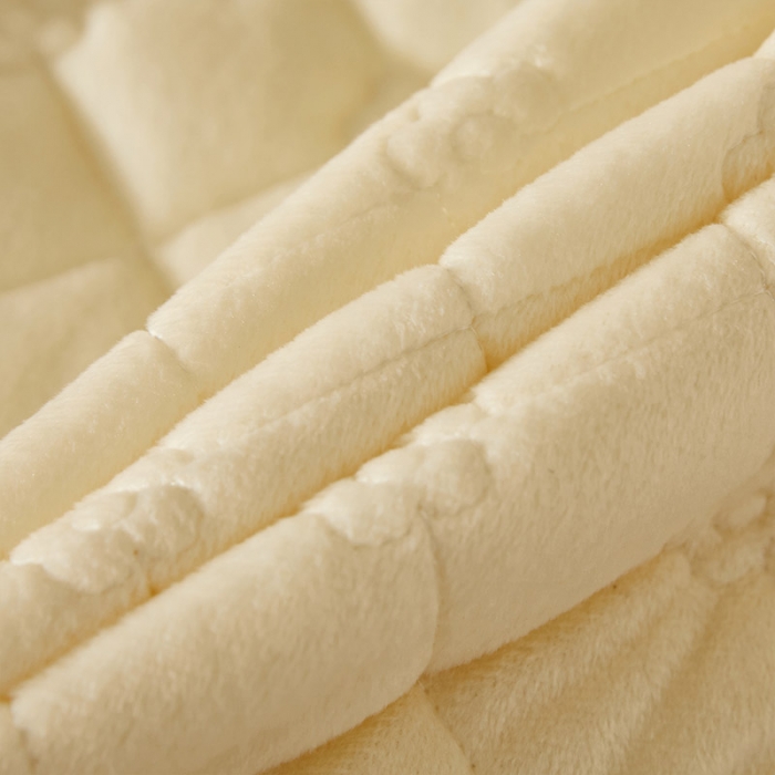 91家纺网 家纺一手货源 找家纺 情恒2025新款皇朝盛世系列全夹棉单床头罩大靠背靠垫 米黄色