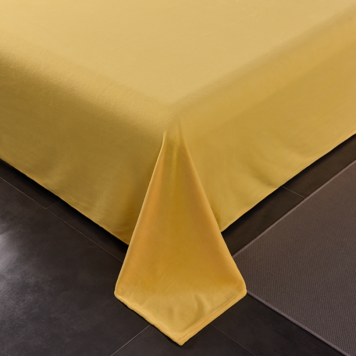 91家纺网 家纺一手货源 找家纺 简爱 2025新款高克重简单款牛奶绒刺绣四件套 羽毛-鹅黄