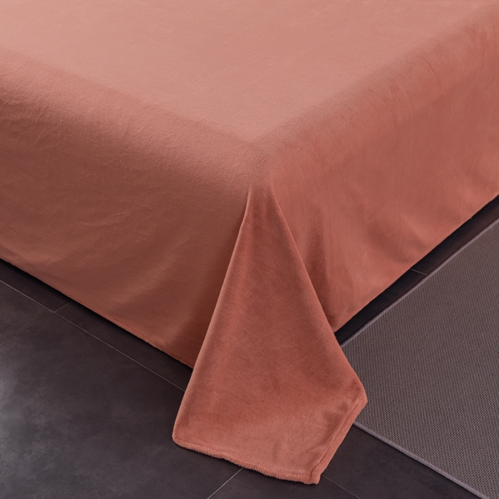 91家纺网 家纺一手货源 找家纺 简爱 2025新款高克重简单款牛奶绒刺绣四件套 羽毛-焦糖