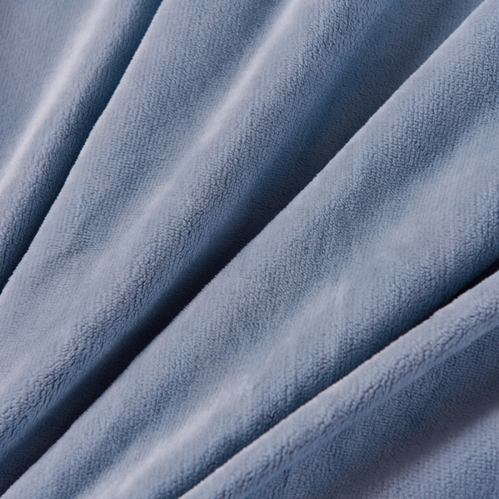 91家纺网 家纺一手货源 找家纺 简爱 2025新款高克重简单款牛奶绒刺绣四件套 羽毛-天蓝