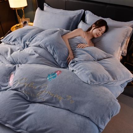 简爱 2025新款高克重简单款牛奶绒刺绣四件套 羽毛-天蓝