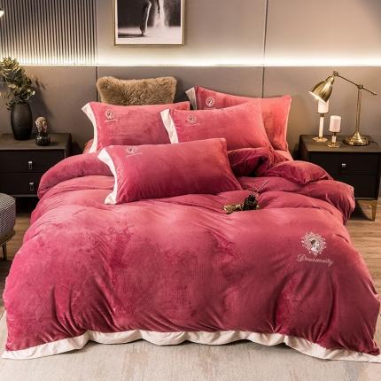 91家纺网 家纺一手货源 找家纺 （总）凡客2021秋冬新款水晶绒绣花四件套-居里夫人