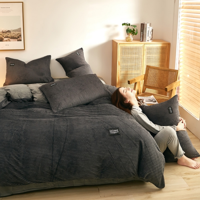 91家纺网 家纺一手货源 找家纺 爱洛家纺 2021新款保暖魔法绒四件套 灰色