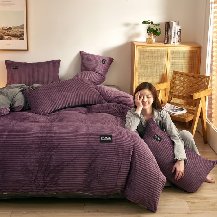 91家纺网 家纺一手货源 找家纺 爱洛家纺 2021新款保暖魔法绒四件套 紫灰色
