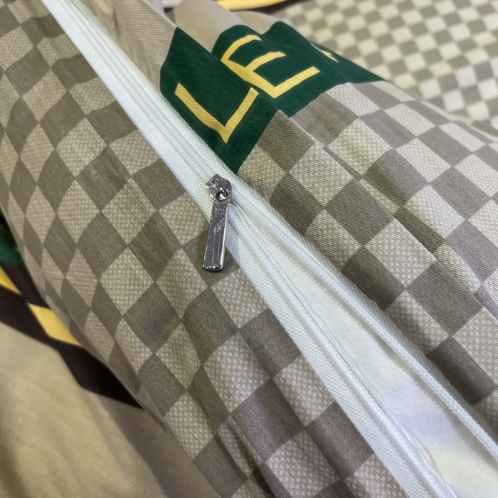 91家纺网 家纺一手货源 找家纺 金爱家 2021新款大版13372条格简约单品系列 加州咖