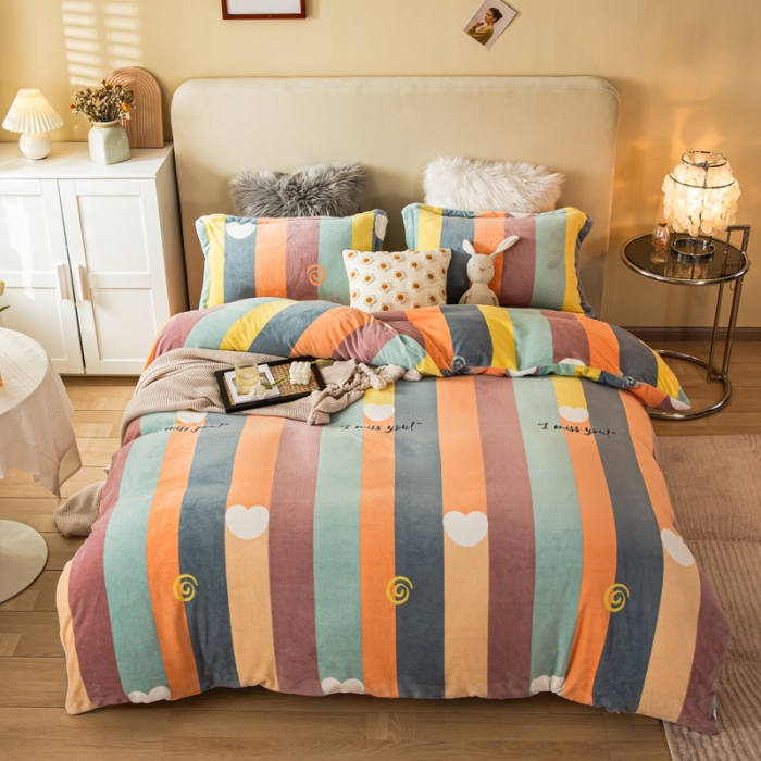 91家纺网 家纺一手货源 找家纺 凡客2021秋冬新款重3.8kg高克重牛奶绒印花四件套恋青春