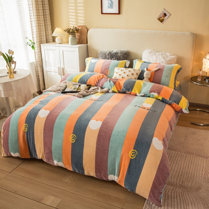 91家纺网 家纺一手货源 找家纺 凡客2021秋冬新款重3.8kg高克重牛奶绒印花四件套恋青春