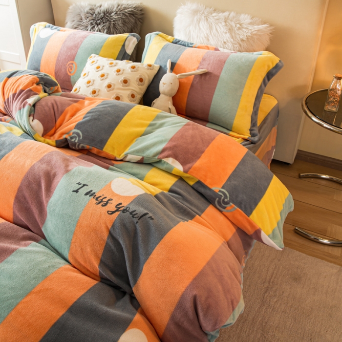 91家纺网 家纺一手货源 找家纺 凡客2021秋冬新款重3.8kg高克重牛奶绒印花四件套恋青春