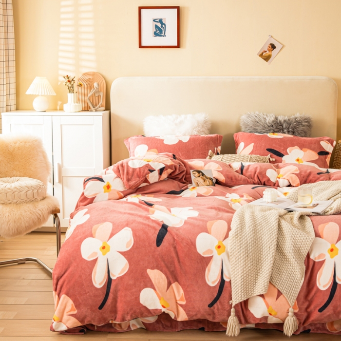 91家纺网 家纺一手货源 找家纺 凡客2021秋冬总重3.8kg高克重牛奶绒印花四件套那拉提红