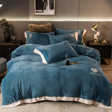 91家纺网 家纺一手货源 找家纺 凡客2021秋冬新款水晶绒绣花四件套-居里夫人 月光蓝