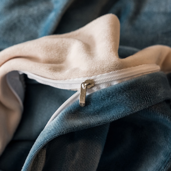 91家纺网 家纺一手货源 找家纺 凡客2021秋冬新款水晶绒绣花四件套-居里夫人 月光蓝