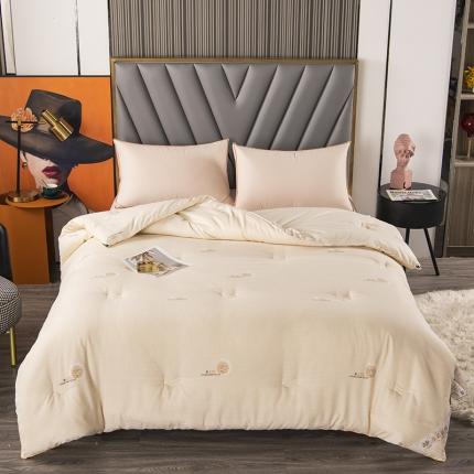 91家纺网 家纺一手货源 找家纺 2023丽卡家纺新款生姜被子被芯冬被春秋被 生姜奶白色